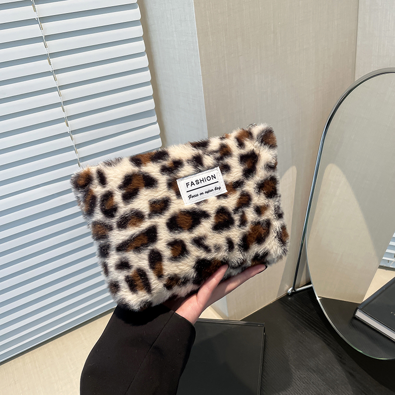 레오파드 프린트 플러시 메이크업 백 대용량 휴대용 여행 - Travel Accessories Toiletry Bag 리뷰 및 가격